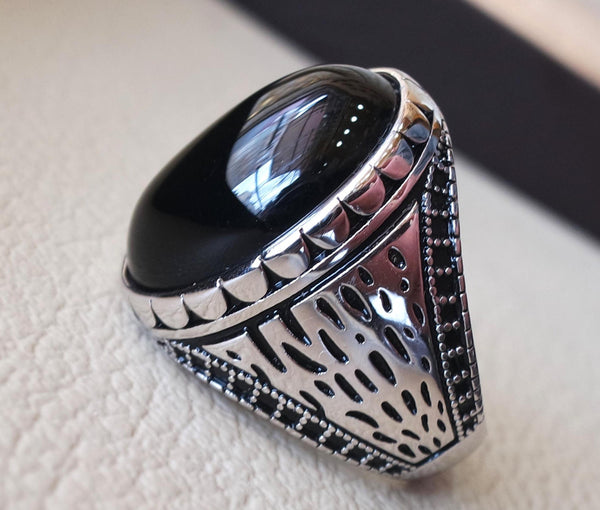 Onyx Men Silver Ring With Coat of Arms, Silver Handmade Jewelry, 925 Sterling Silver, For Men, Black Aqeeq - good Agate, Onyx