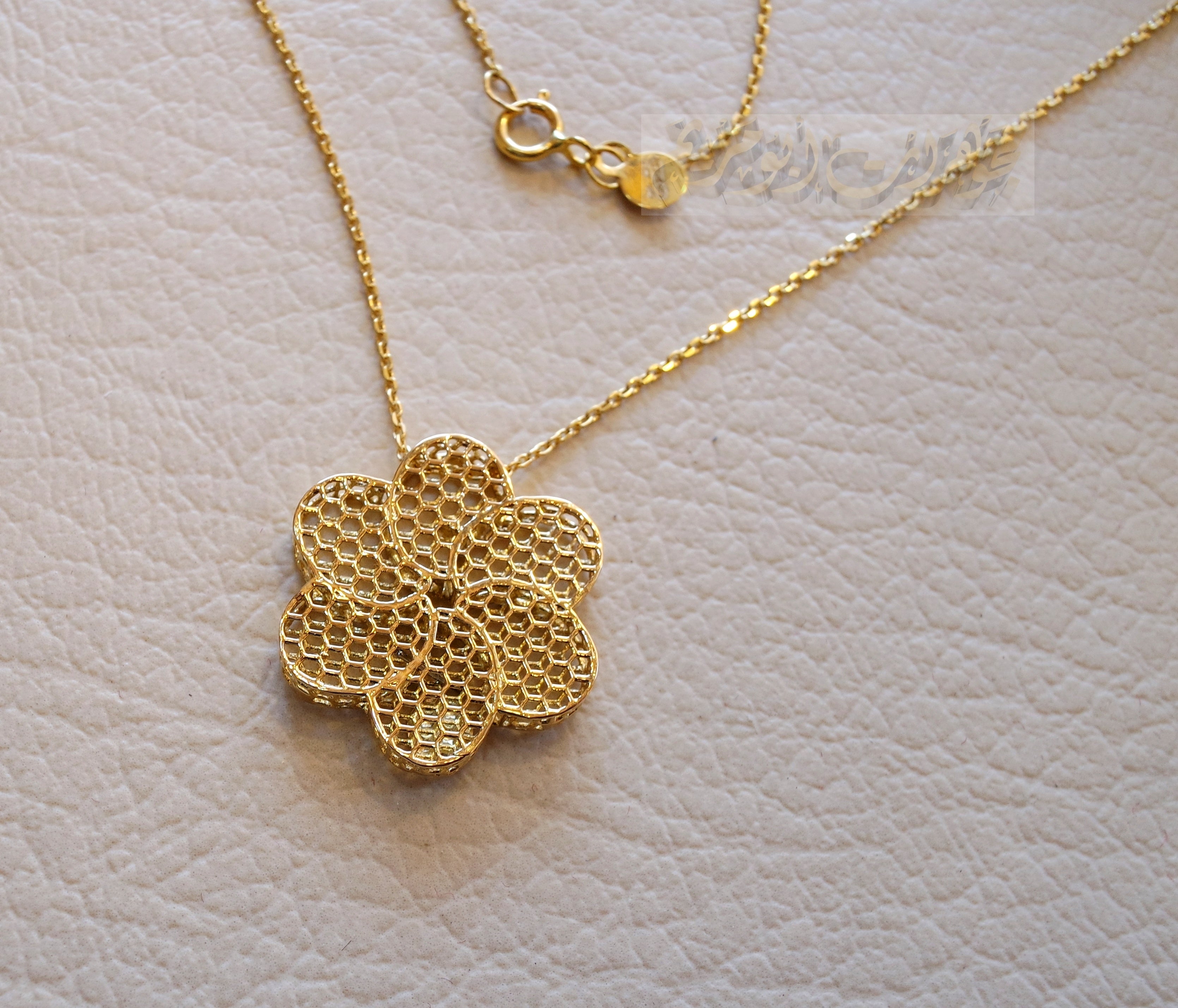 Honeycomb flower 3d 18K yellow gold necklace pendant and chain gift fine jewelry full insured shipping