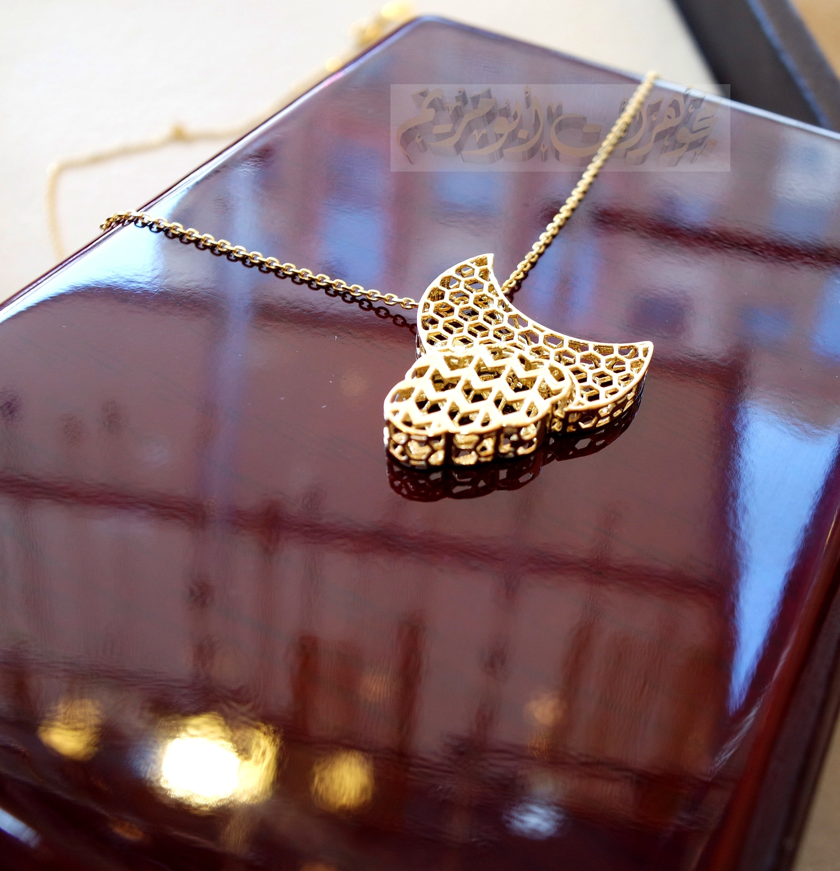 Honeycomb moon and cloud 3d 18K yellow gold necklace pendant and chain fine jewelry full insured shipping