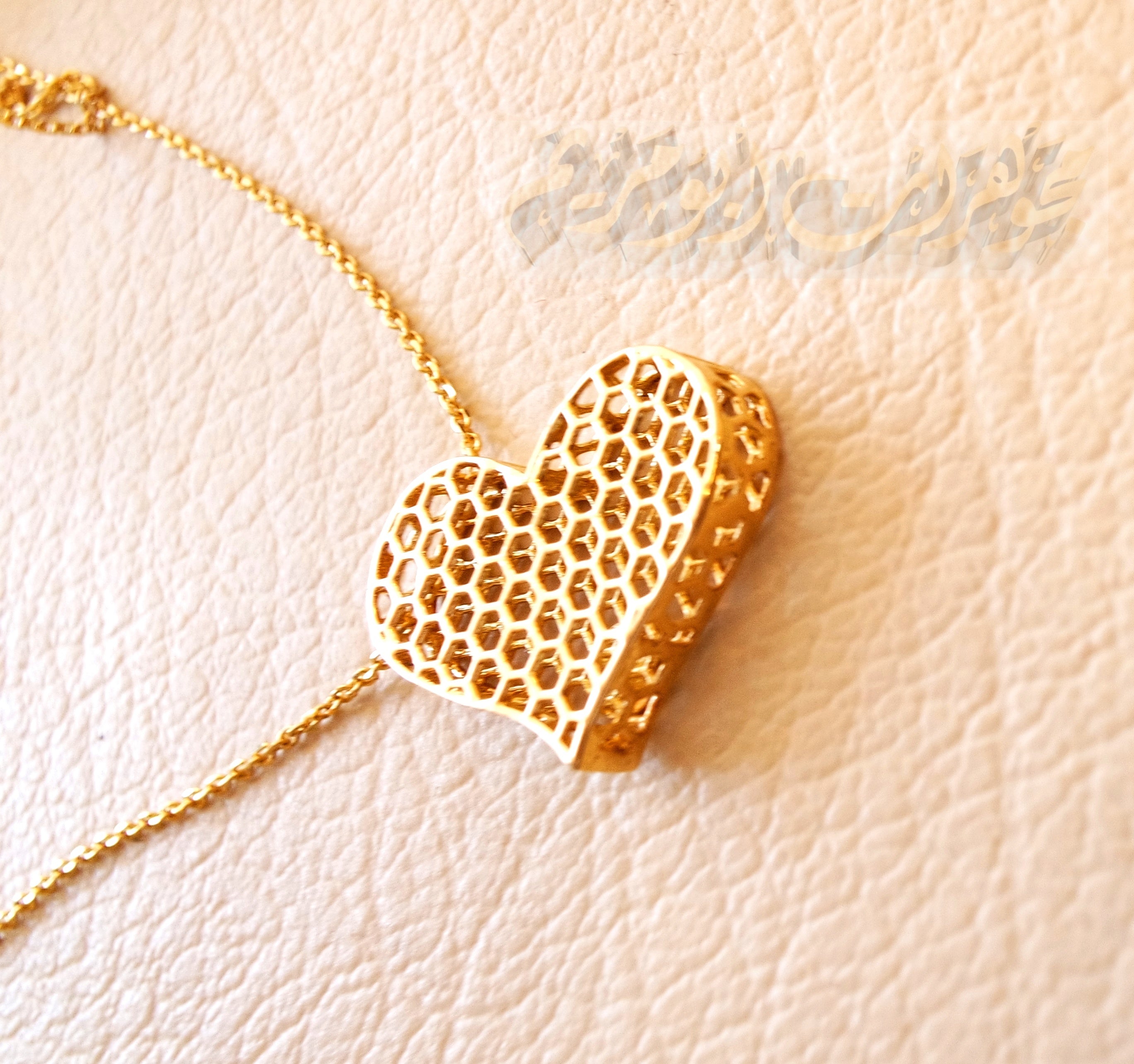 Honeycomb heart 3d 18K yellow gold necklace pendant and chain fine jewelry full insured shipping