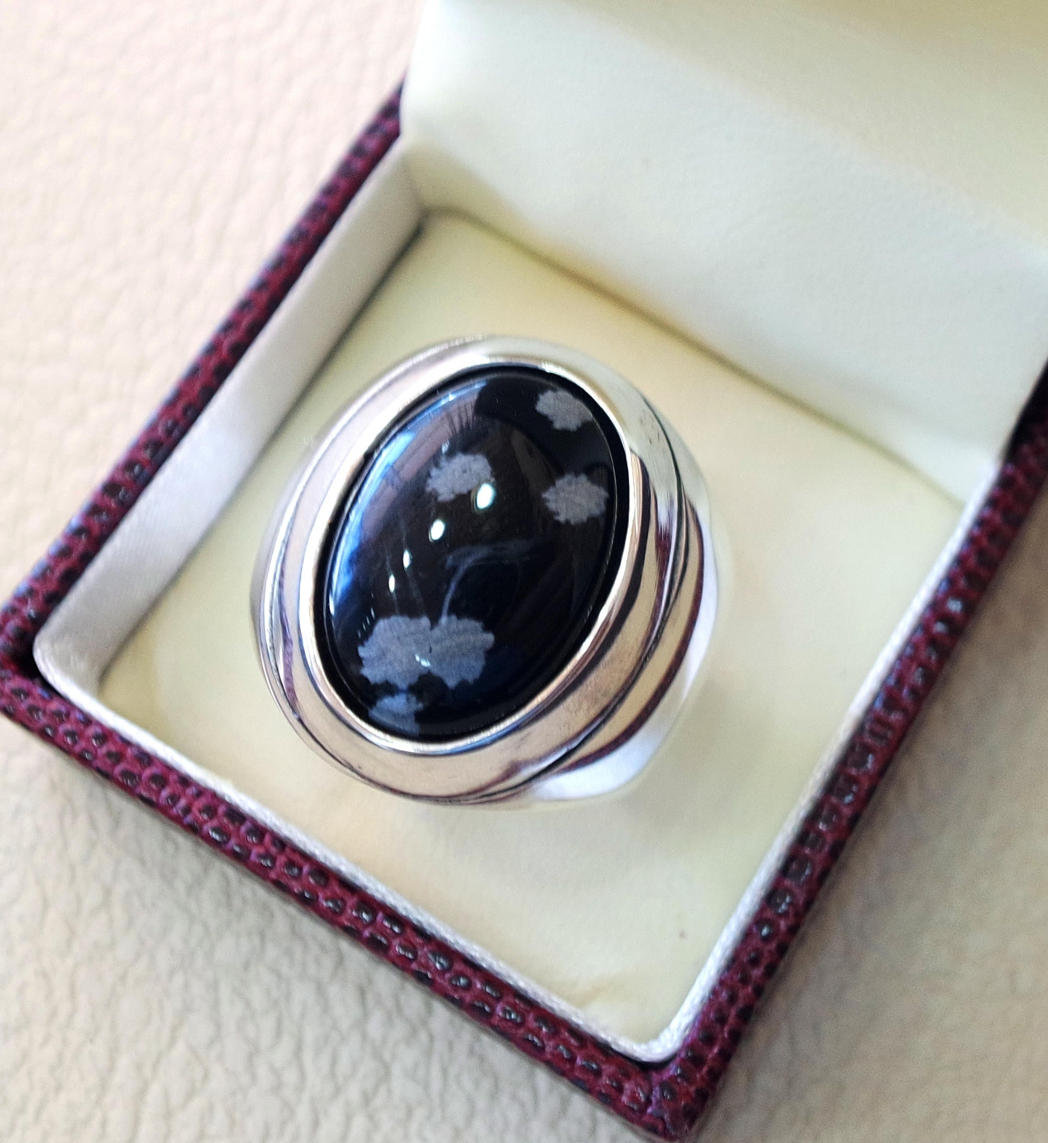 Sold at Auction: Gents Australian 9ct gold & black onyx signet ring. Ring  weight 7.20g. size Q1/2.